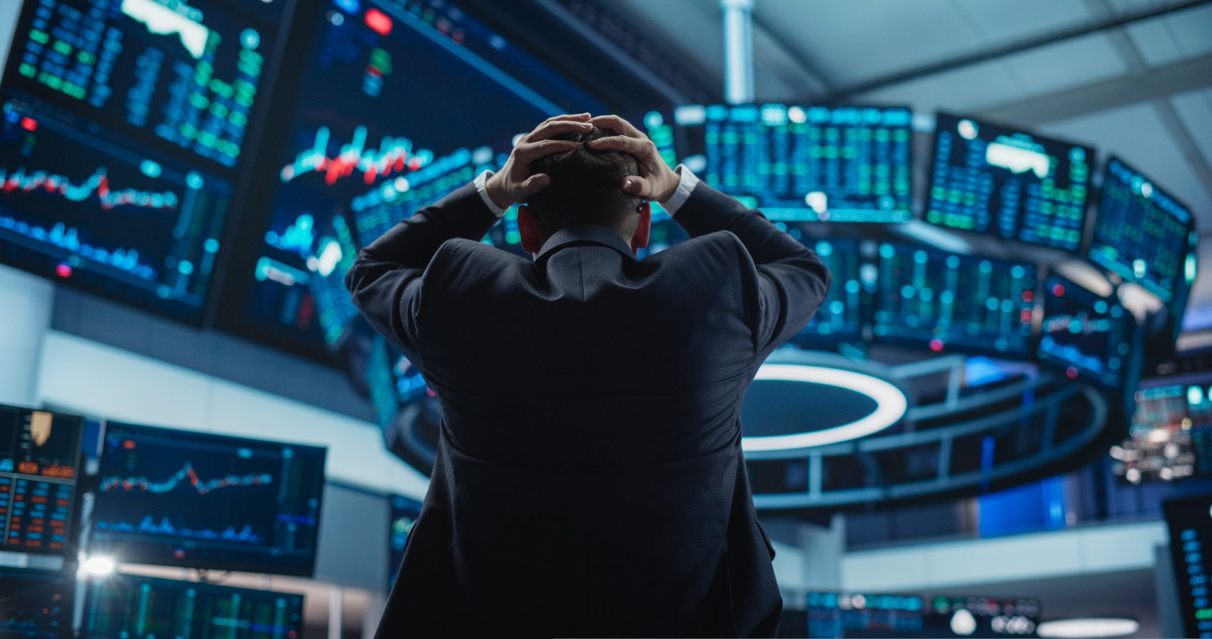 Stressed,Stock,Exchange,Trader,Can't,Apprehend,A,Sudden,Stock,Market